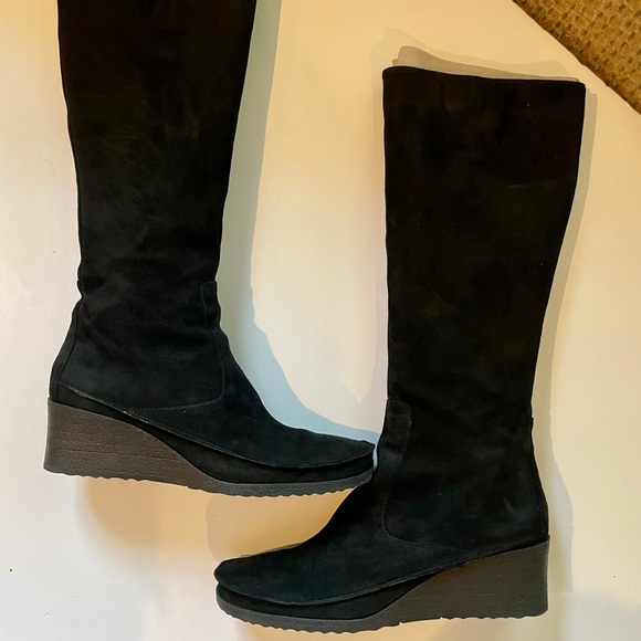 NEW Via Spiga NETTARE Black Suede Wedge Boots Sz 8 - Picture 1 of 10